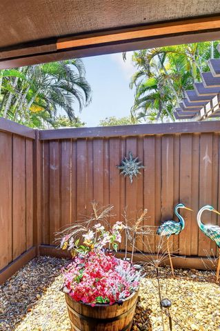 5155 Pine Drive, Boynton Beach, FL 33437