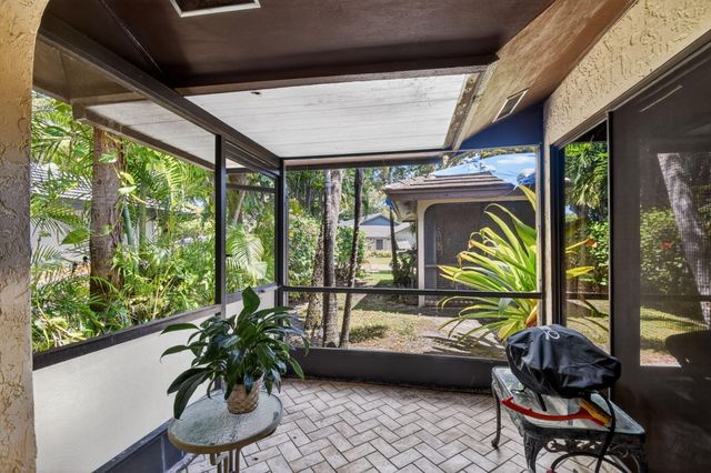 5155 Pine Drive, Boynton Beach, FL 33437