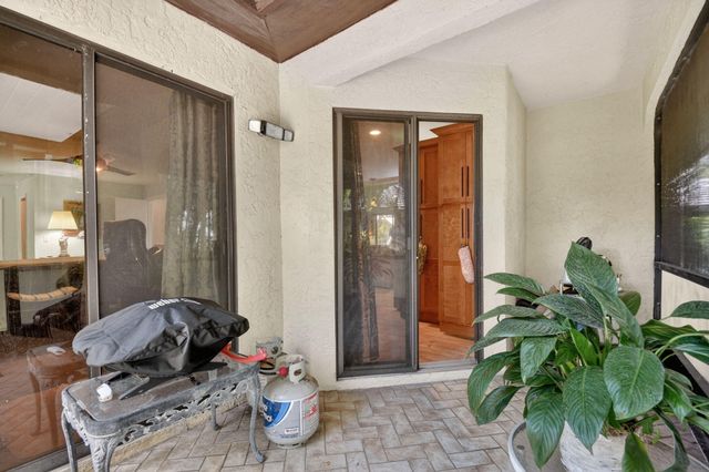 5155 Pine Drive, Boynton Beach, FL 33437