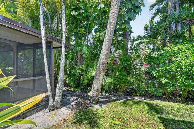 5155 Pine Drive, Boynton Beach, FL 33437