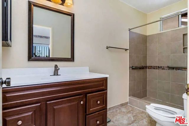 339 N Rampart Boulevard, Los Angeles, CA 90026