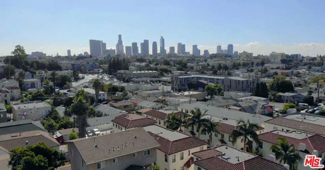 339 N Rampart Boulevard, Los Angeles, CA 90026