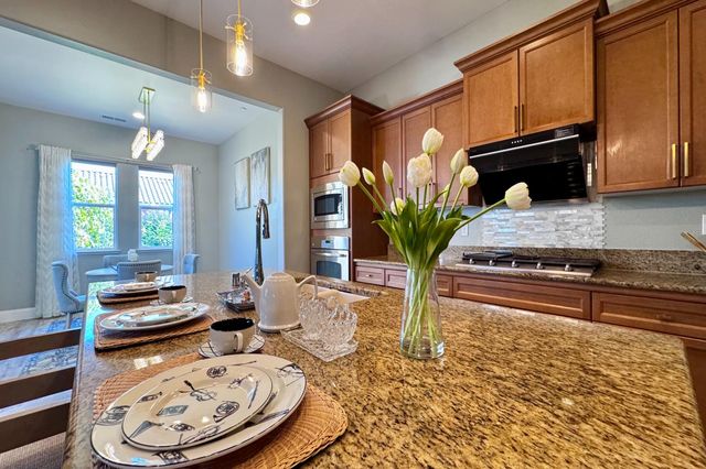 2845 E Goshen, Fresno, CA 93720