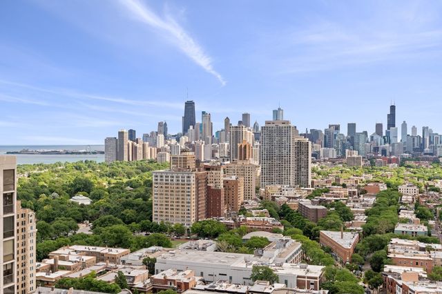 2400 N Lakeview Avenue 1116, Chicago, IL 60614