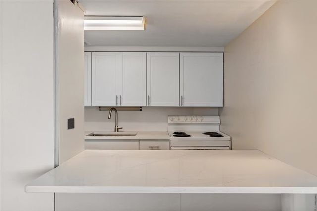 2400 N Lakeview Avenue 1116, Chicago, IL 60614