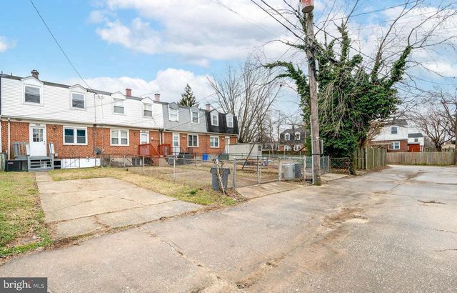2020 DINEEN DR, Dundalk, MD 21222