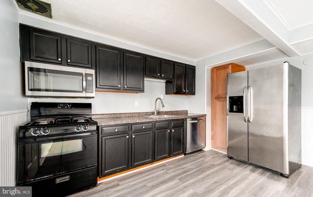 2020 DINEEN DR, Dundalk, MD 21222