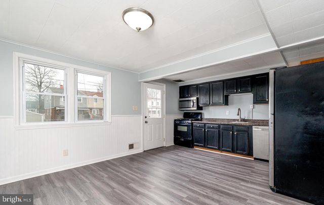 2020 DINEEN DR, Dundalk, MD 21222