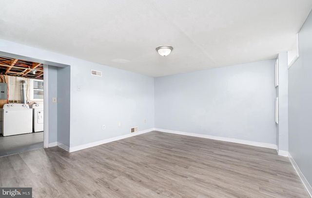 2020 DINEEN DR, Dundalk, MD 21222