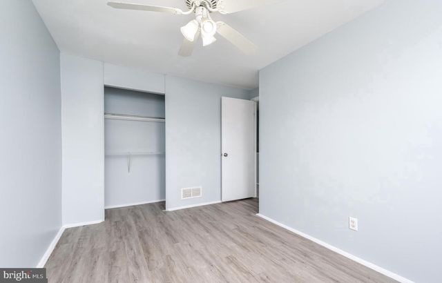 2020 DINEEN DR, Dundalk, MD 21222