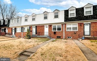 2020 DINEEN DR, Dundalk, MD 21222