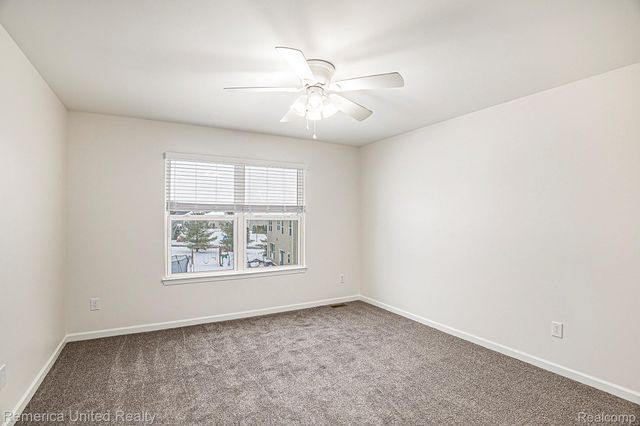 59696 Twin Pines Drive, Lyon Charter Township, MI 48165