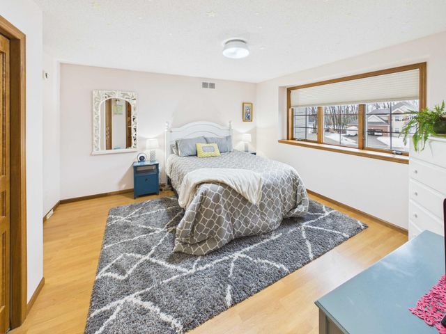 1417 Cougar Court, Sartell, MN 56377