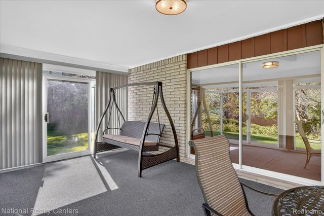 21730 Riverview Drive, Beverly Hills Village, MI 48025