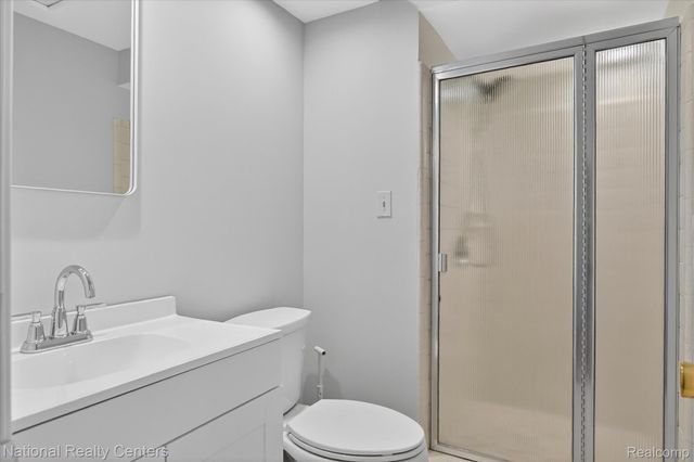 21730 Riverview Drive, Beverly Hills Village, MI 48025