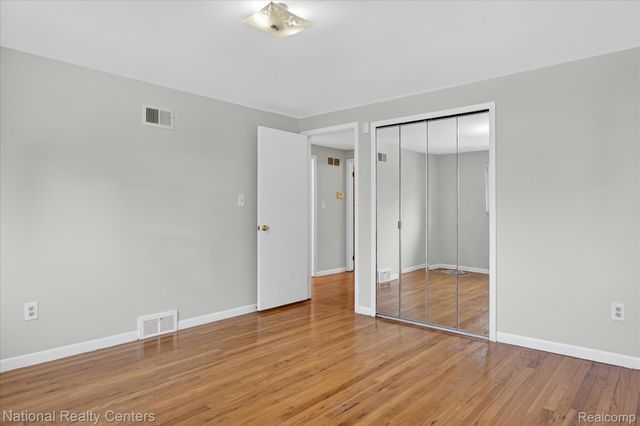 21730 Riverview Drive, Beverly Hills Village, MI 48025