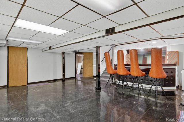 21730 Riverview Drive, Beverly Hills Village, MI 48025