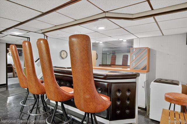 21730 Riverview Drive, Beverly Hills Village, MI 48025