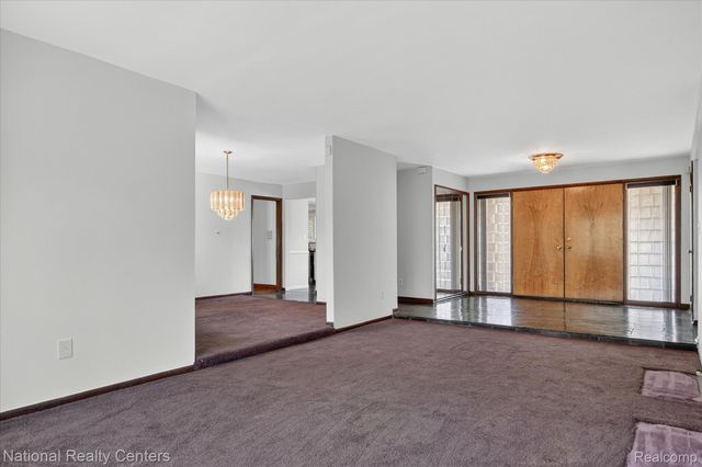 21730 Riverview Drive, Beverly Hills Village, MI 48025