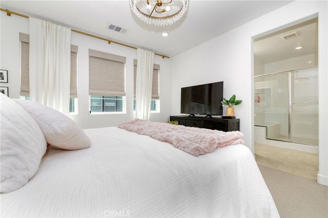 2556 Little Rock, Simi Valley, CA 93065