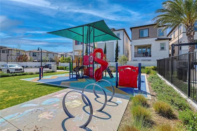 2556 Little Rock, Simi Valley, CA 93065