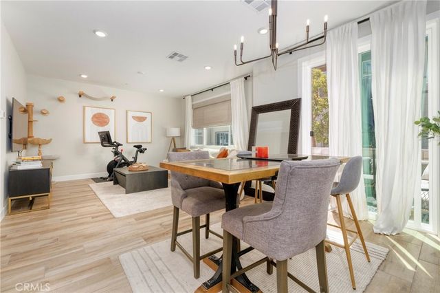 2556 Little Rock, Simi Valley, CA 93065