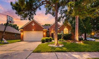 8835 Gas Light Village Drive, Houston, TX 77095