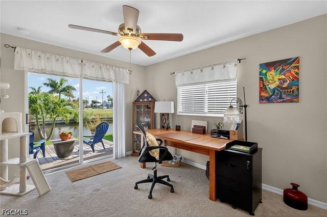527 SW 40th TER, Cape Coral, FL 33914