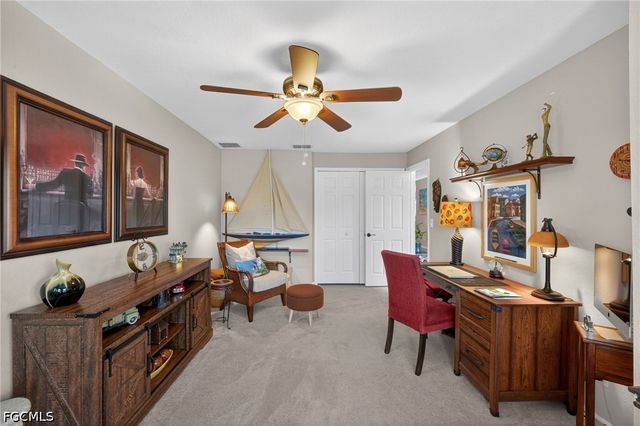 527 SW 40th TER, Cape Coral, FL 33914