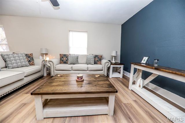 413 Greenwood Place, Collinsville, IL 62234