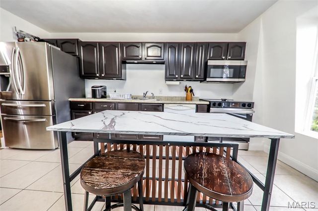 413 Greenwood Place, Collinsville, IL 62234