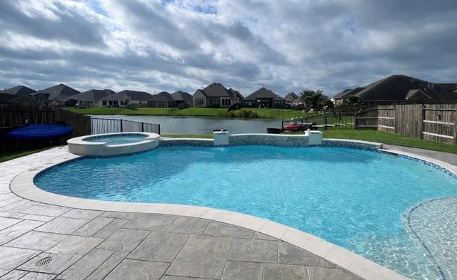 2610 Newport Lake Boulevard, Manvel, TX 77578