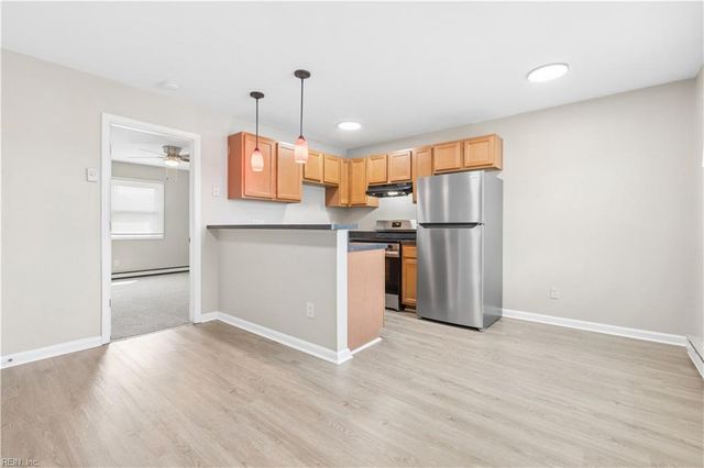 3800 E Princess Anne Rd Apt 4, Norfolk, VA 23502