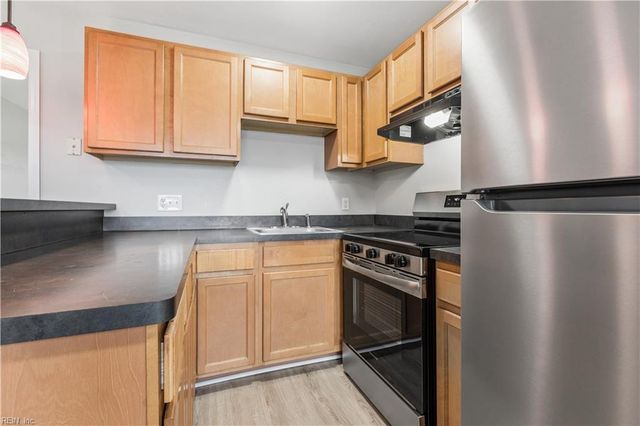 3800 E Princess Anne Rd Apt 4, Norfolk, VA 23502