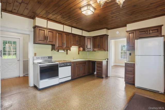 3408 Us Highway 209, Stone Ridge, NY 12484
