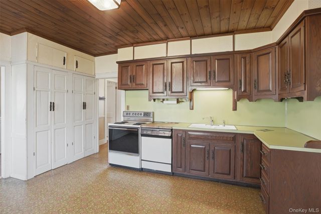 3408 Us Highway 209, Stone Ridge, NY 12484