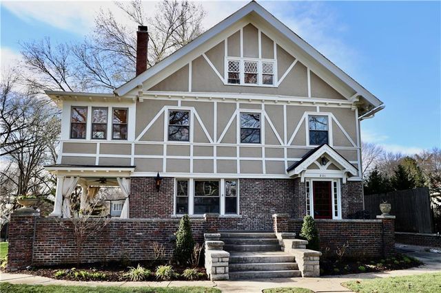 801 W 56th Street, Kansas City, MO 64113