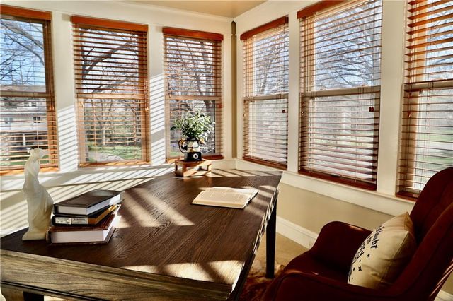 801 W 56th Street, Kansas City, MO 64113