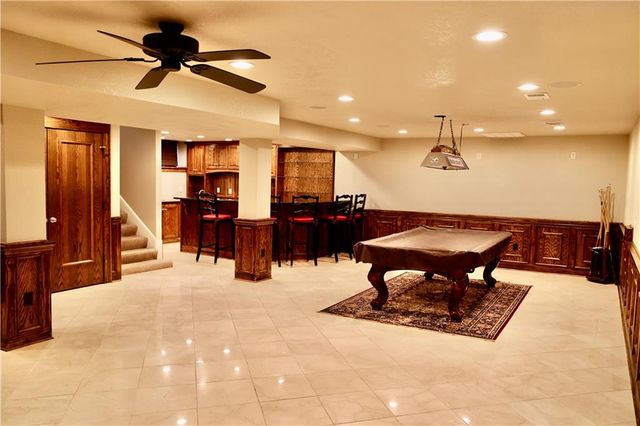 801 W 56th Street, Kansas City, MO 64113