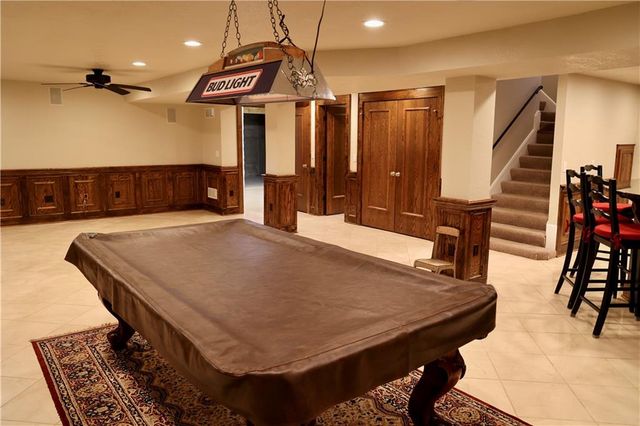 801 W 56th Street, Kansas City, MO 64113