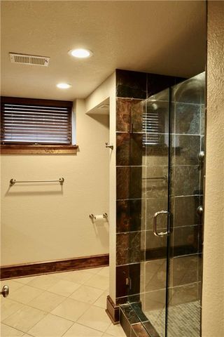 801 W 56th Street, Kansas City, MO 64113