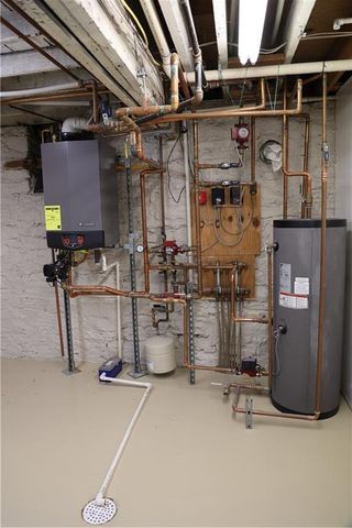 801 W 56th Street, Kansas City, MO 64113