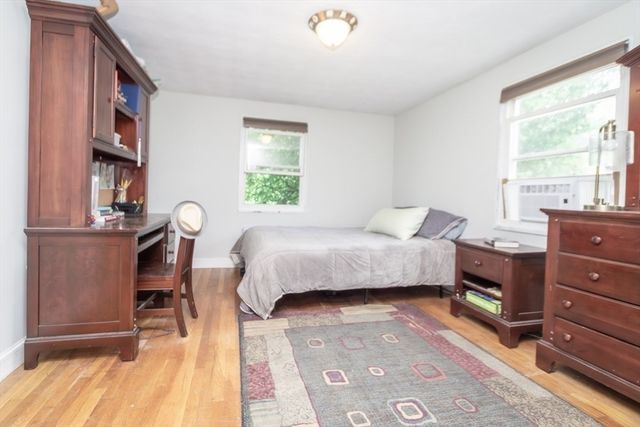 21 Salem St, Swampscott, MA 01907