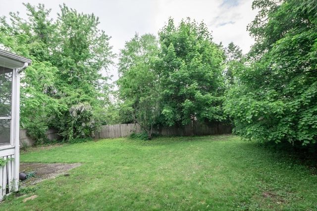 21 Salem St, Swampscott, MA 01907