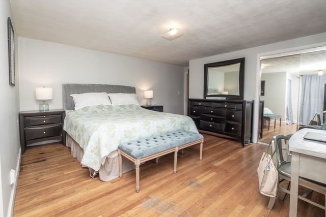21 Salem St, Swampscott, MA 01907