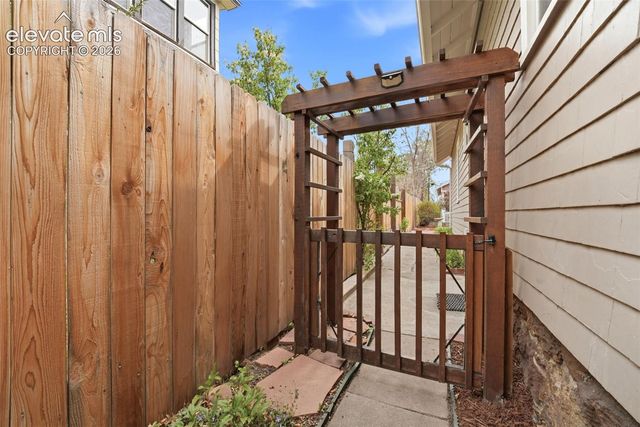 619 N Cedar Street, Colorado Springs, CO 80903