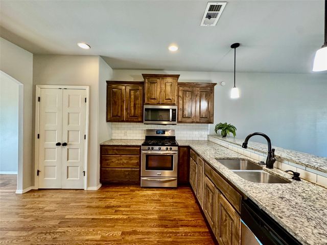 3371 S 208th East Avenue, Broken Arrow, OK 74014
