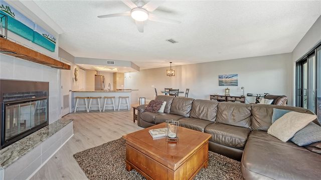 108 9TH STREET S E, Bradenton Beach, FL 34217