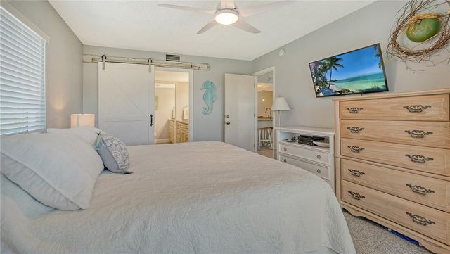 108 9TH STREET S E, Bradenton Beach, FL 34217