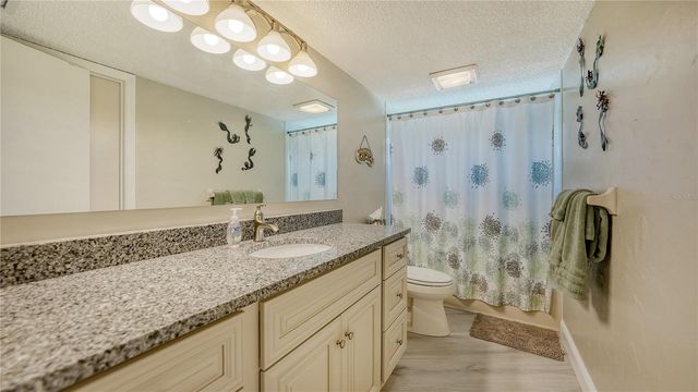 108 9TH STREET S E, Bradenton Beach, FL 34217